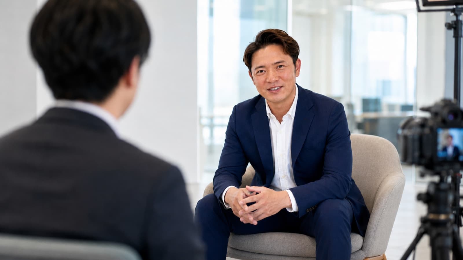 インタビューに応じる代表取締役 堀川拓郎